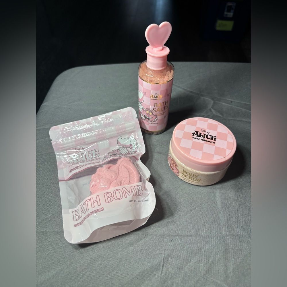 3 New Alice in Wonderland Themed Bath Bundle NWT Coconut Rose
